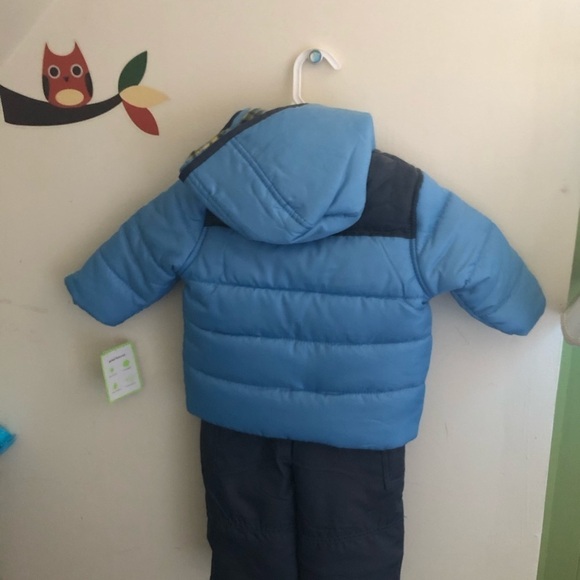 Carters jacket and snow bibs winter snow set size 12 months - Picture 6 of 6